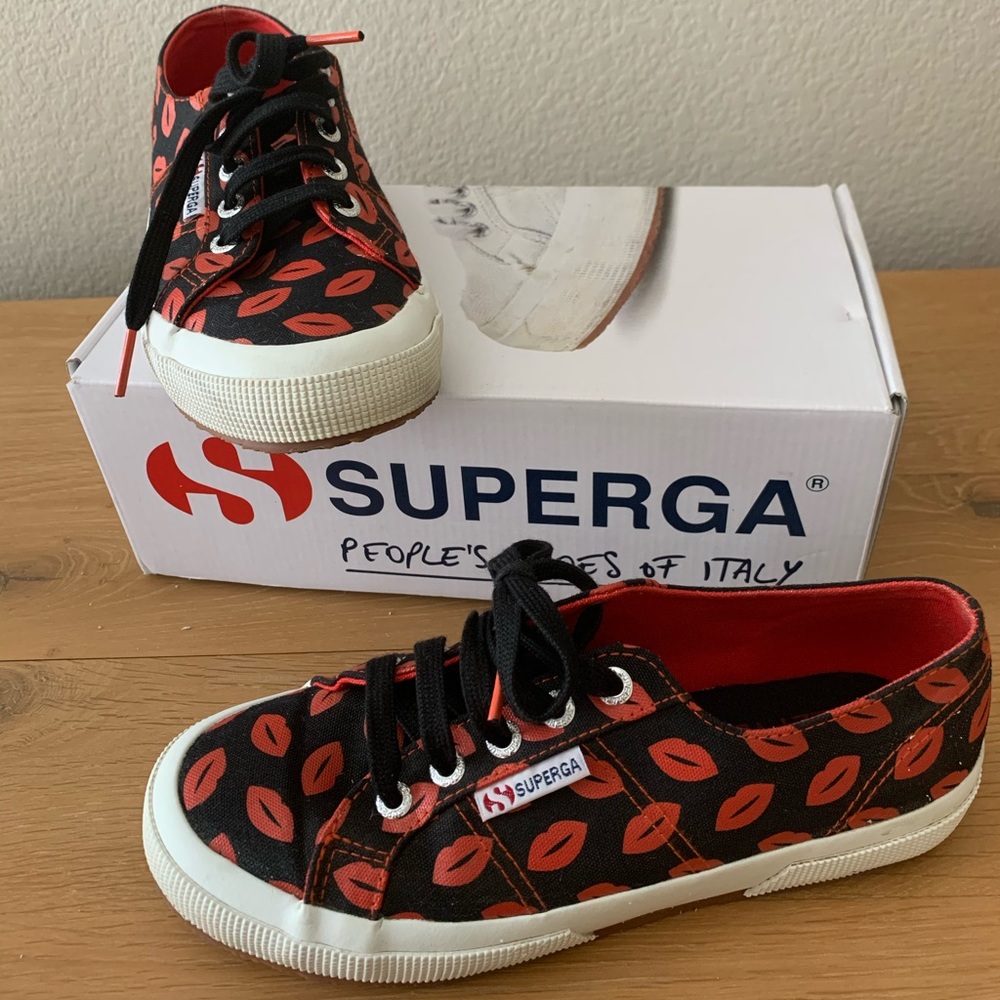Superga Lips Sneakers